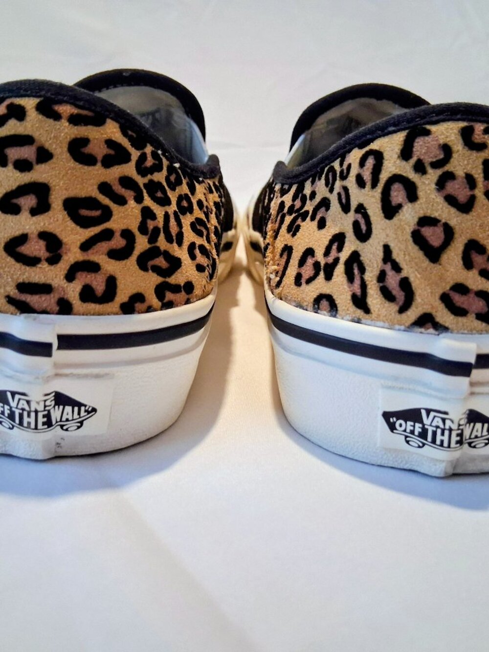 Vans Slip-on UltraCush Canvas Leapard Print Skate Shoe. - Picture 4 of 10
